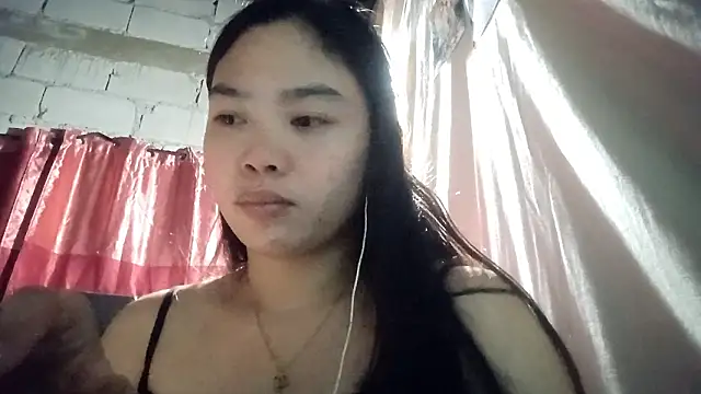 WhitneyUong Pertunjukan Webcam