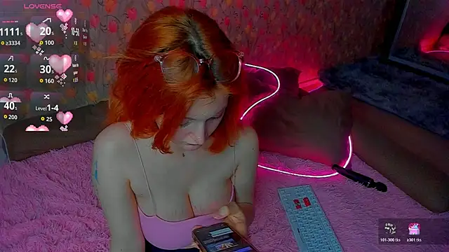 FoxyDemure 即時 XXX 聊天