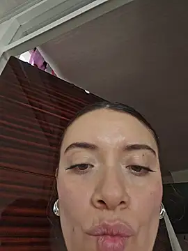 Онлайн чат XXX valery_mora