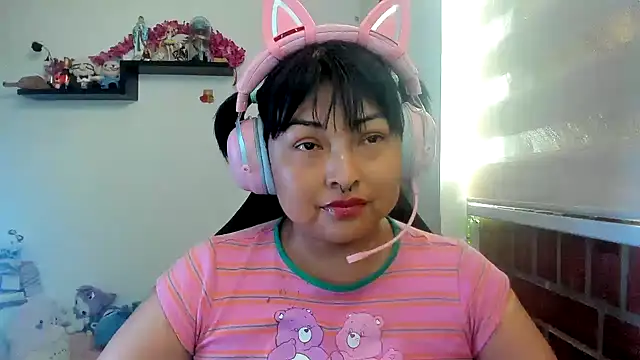 Онлайн чат XXX Shaddycute_