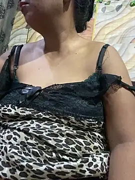 Meera_xxx Chat XXX in diretta