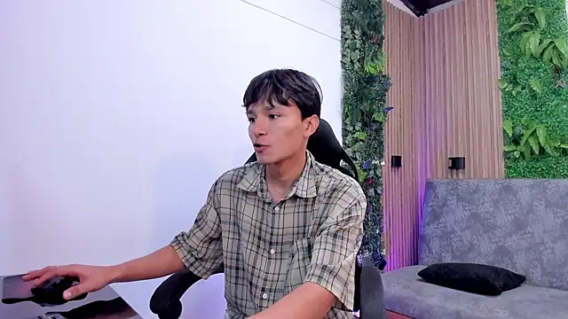 Pertunjukan Kamera Web Bad_BoysW