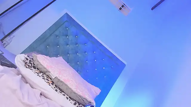 ChocoBunny1 Adlı Modelin Web Kamerası Şovu