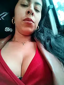 Luianna's Live XXX Chat