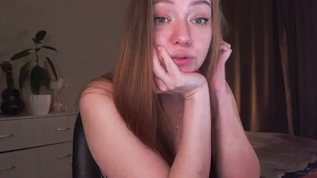 SarahSweetie's Live XXX Chat