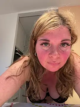 Show modela Lombada na web-kameri