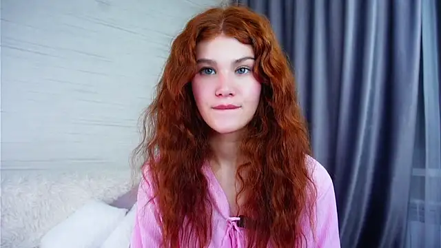 YettaCalabria's Live XXX Chat