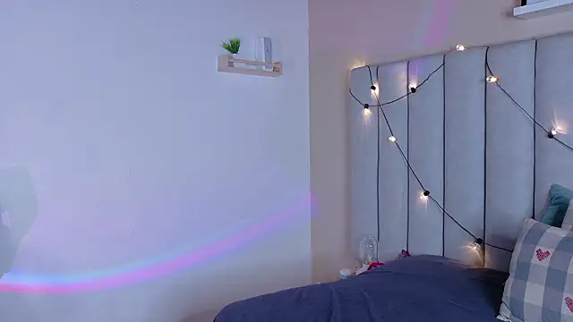 AnnieRouse__ live XXX chat