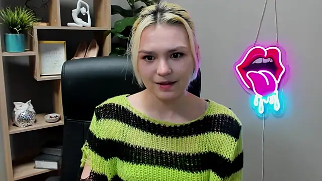 SweetLilyxo's Live XXX Chat