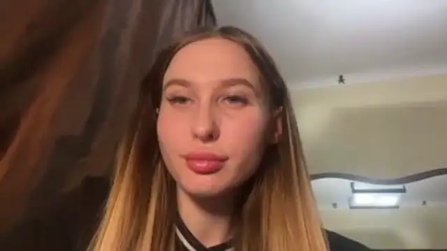 FrancieSteinbaughのウェブカメラショー