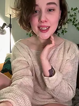 DeliaSweetyPeach's Live XXX Chat