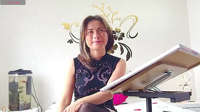 Chat +18 de MarcelaFlores ao vivo