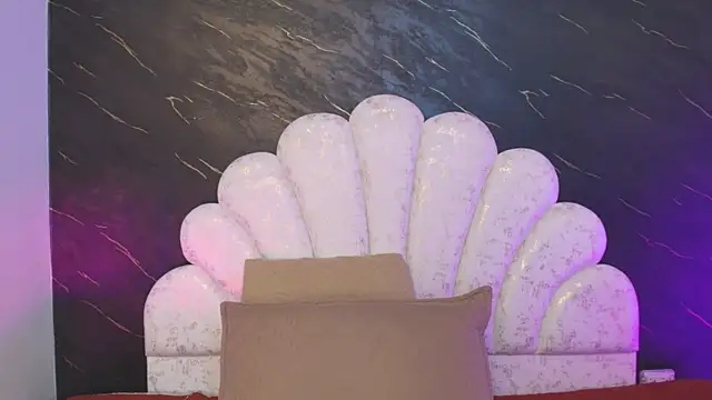 _MiaBrown_'s Live XXX Chat