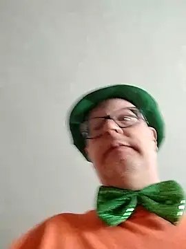 DARemo42O: διαδικτυακό σόου στην κάμερα