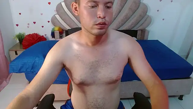 sven_fox723 live XXX chat