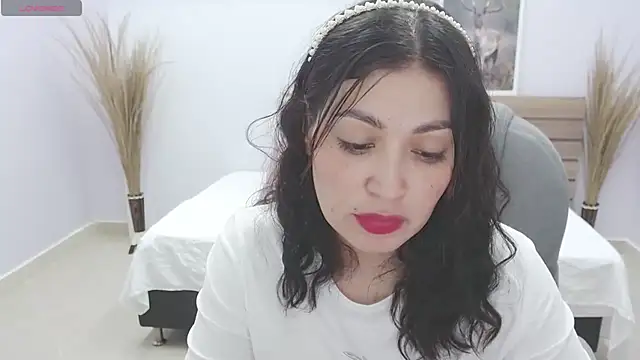 Chat XXX Live sophia_hadid