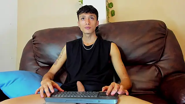 Lean_Portman: онлайн-секс-чат