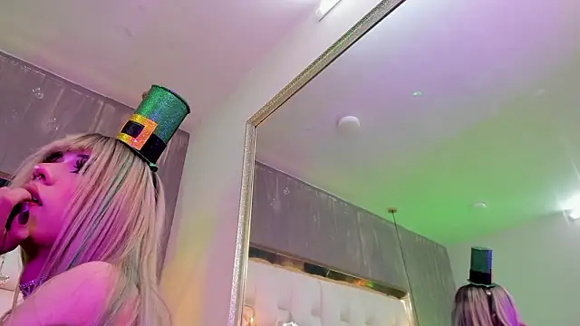 Foxxy_Doll 网络视讯表演