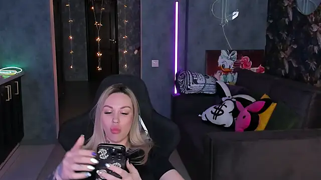 Blckmirrorr Live XXX Chat