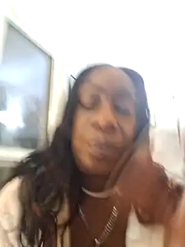 Chat +18 de Ebony-SultryX ao vivo