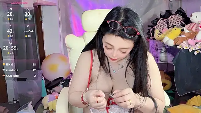 Jiuer-88 live XXX chat