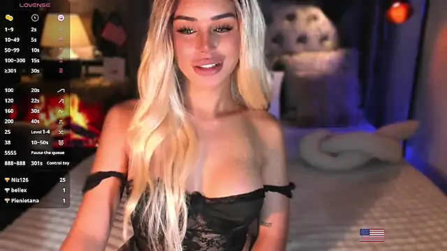 Show modela ZyraGoddes na web-kameri