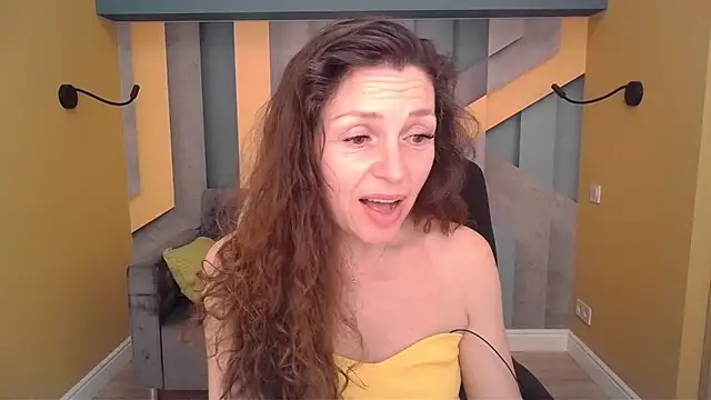 EllaLong's Live XXX Chat