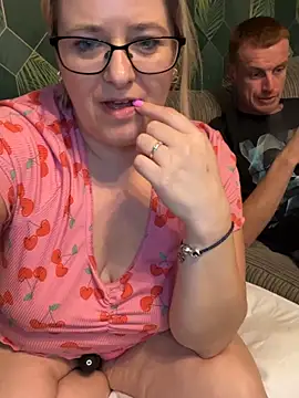 Živý XXX chat SweetXCandyX