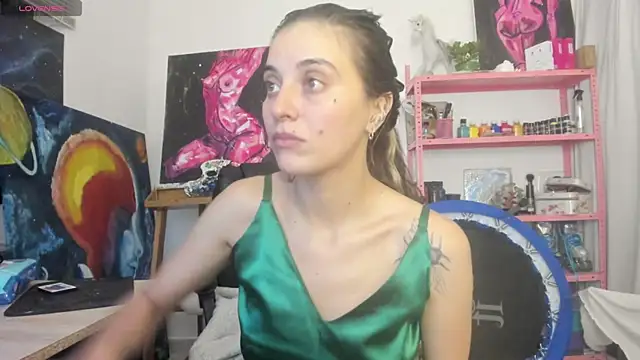 mariecam420 Adlı Modelin Canlı XXX Sohbeti