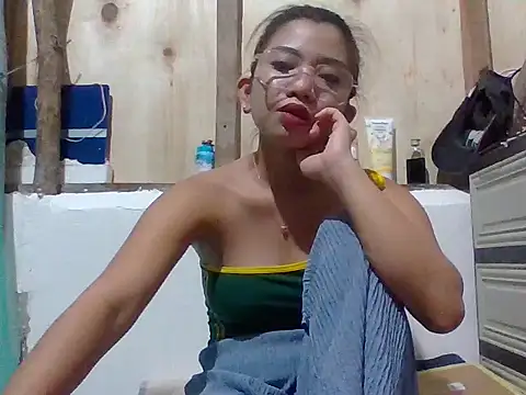 Hot_Lina31 Webcam show