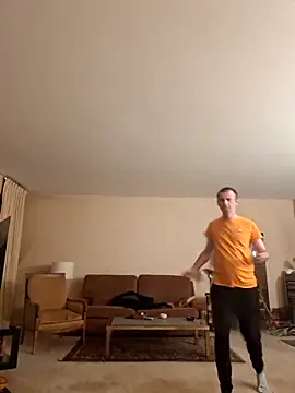 Show modela Perv10 na web-kameri