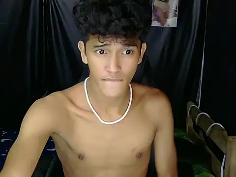 hugekenbigcock Webcamshow