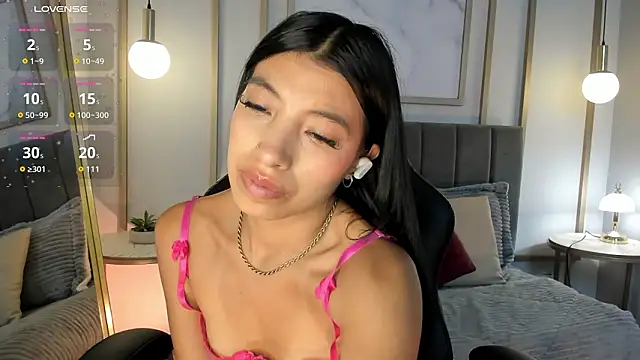 Tiffany_Low Chat XXX in diretta