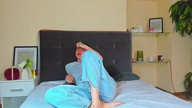 AdrianaCult's Live XXX Chat