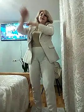 Chatroom XXX en direct de AhlyssaLove1155