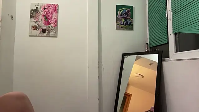 Show modela Kateqte na web-kameri