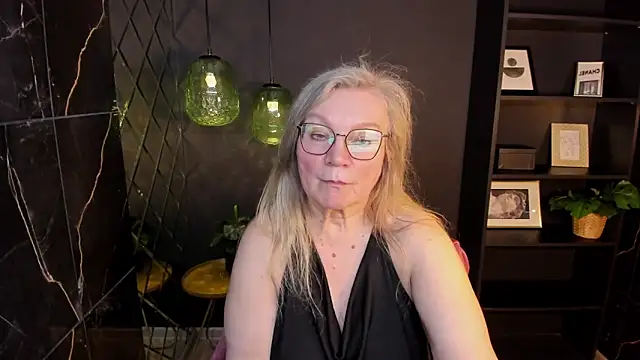 NataliMellow Chat XXX in diretta