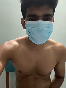 BadBoyTom78 Adlı Modelin Canlı XXX Sohbeti