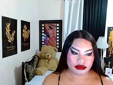 TSbrianaHugeCock Webcam-Show