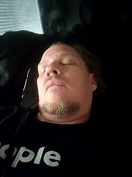 yourMasterisBored: διαδικτυακό σόου στην κάμερα