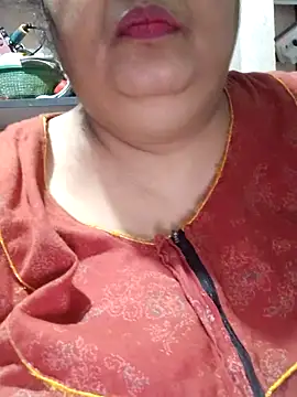 tamilthanushri Live XXX Chat