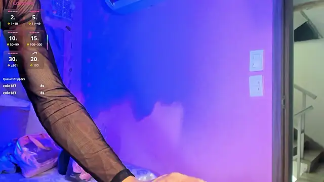 Chat +18 de Daniiela_Ember ao vivo