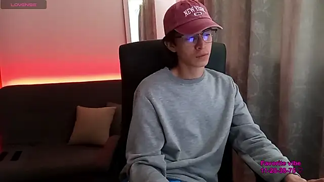 دردشة You_Sissy الجنسية المباشرة