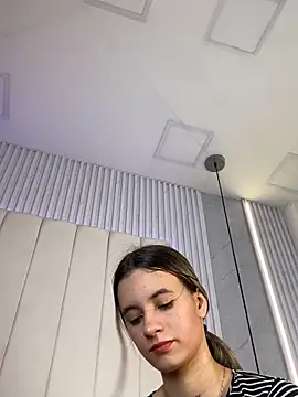 Онлайн чат XXX JuliaColemann