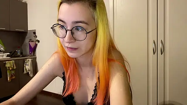 EmilyHeinn Live XXX chat