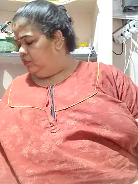 tamilthanushri Live XXX Chat