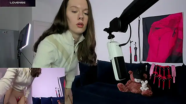 Goddess_of_Fertility's Live XXX Chat