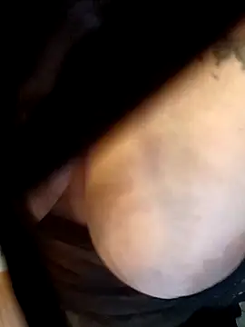 XXX chat uživo modela Mysticdooll69