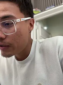 XXX chat uživo modela TavoHot_