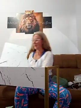 MILEIDE980 Live XXX-chat